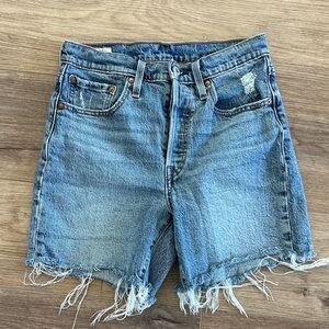 Levis Frayed Hem Women's Shorts - Blue